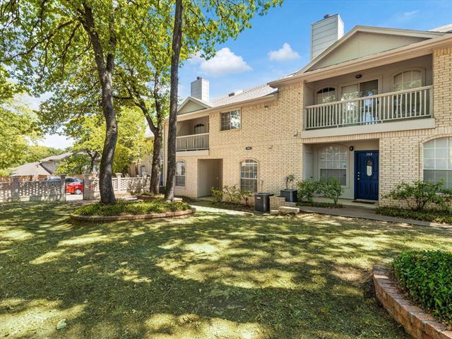Building Photo - 1501 Cedar Elm Dr