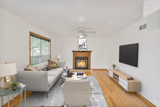 Building Photo - 3224 Bremerton Ln