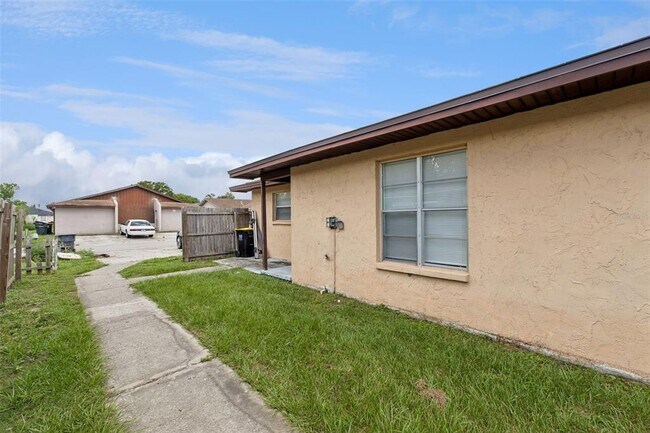 Building Photo - 1048 Buccaneer Dr