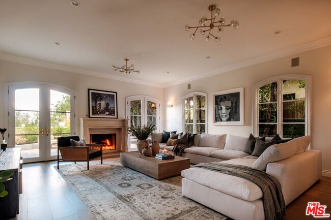 Building Photo - 18875 Pasadero Dr