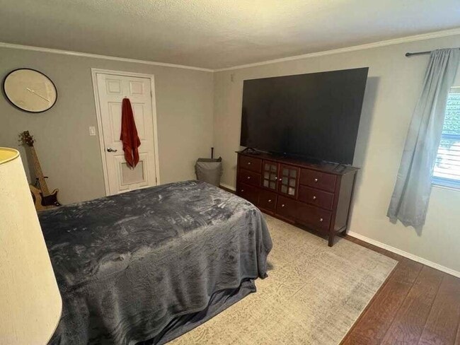 Building Photo - 703 Ulrich Rd