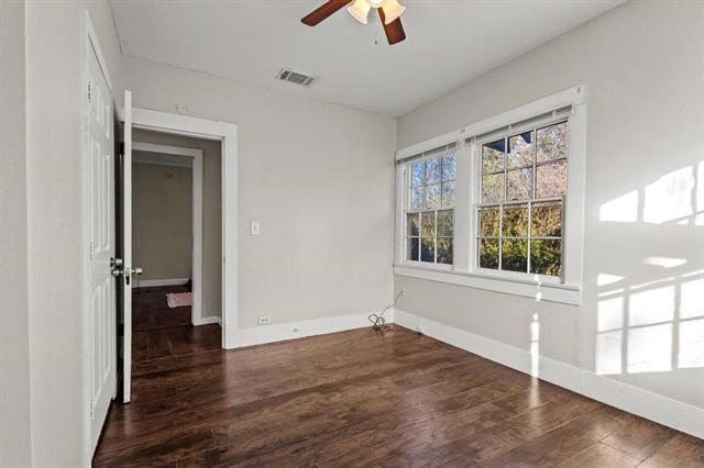 Building Photo - 1310 W Morton St