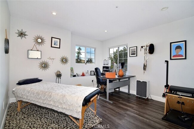 Building Photo - 24574 Overland Dr