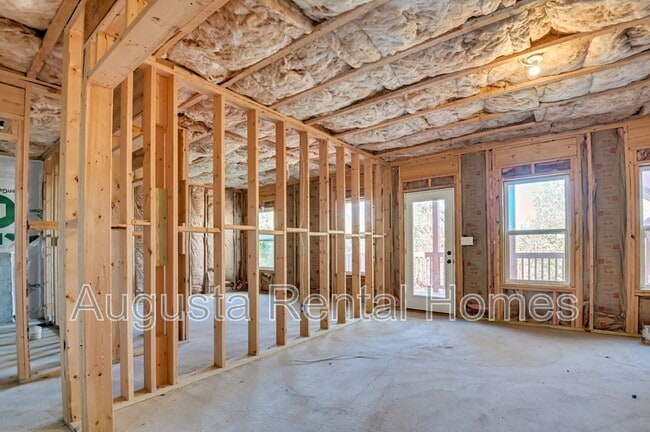 Building Photo - 848 Tyler Woods Dr