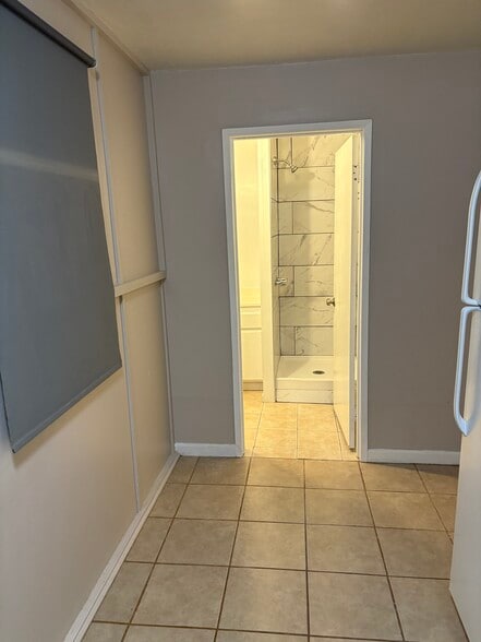 Building Photo - 3334 Altura Ave