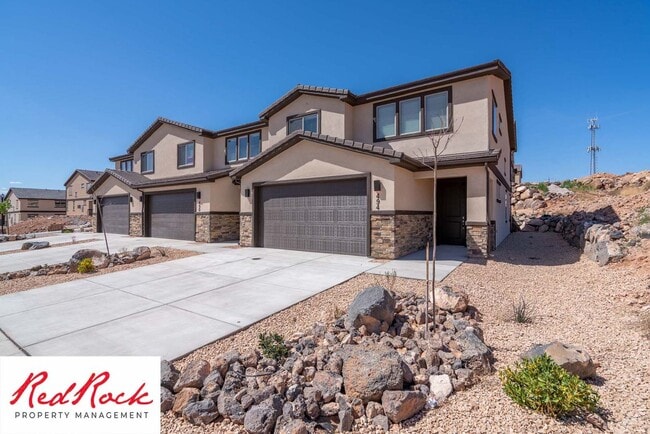 Building Photo - Spacious Townhome in Hurricane Heights