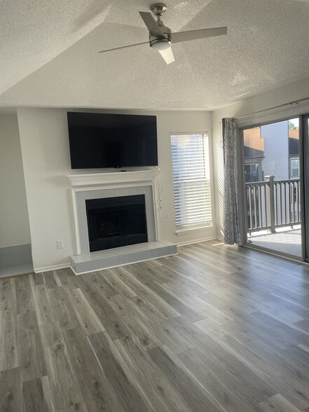 Building Photo - 18865 Vineyard Point Ln