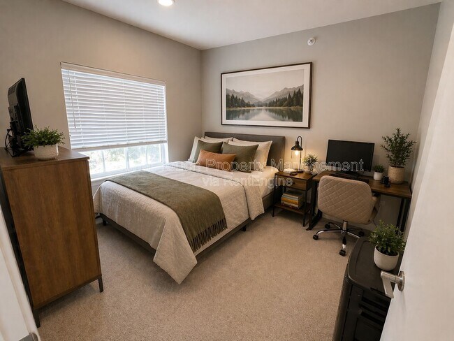 Building Photo - 600 8th St S