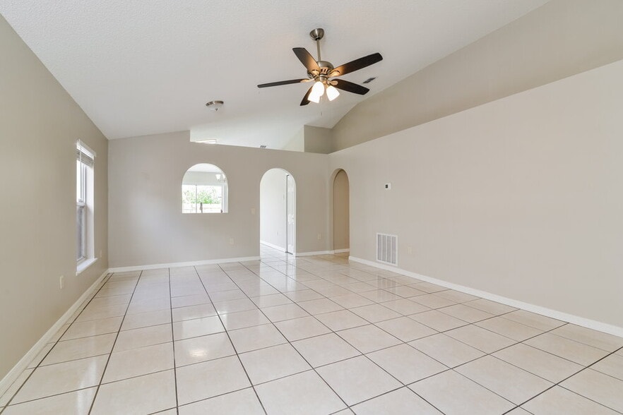 Building Photo - 7666 Harbor Bend Cir