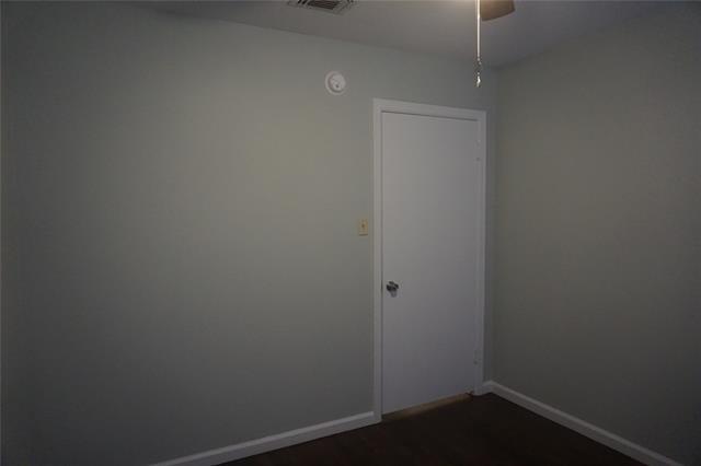 Building Photo - 2121 N Hickory St