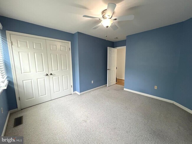 Building Photo - 8519 Wheatfield Way