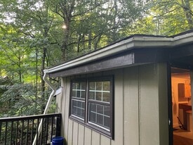 Building Photo - 172 Cross Park Dr