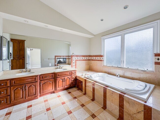 Building Photo - Coming Soon! Lavish Estate Home w/4700sf+C...