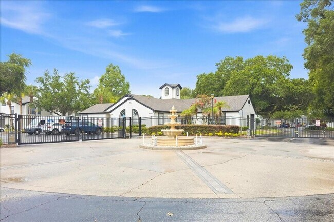 Building Photo - 1610 Columbia Arms Cir