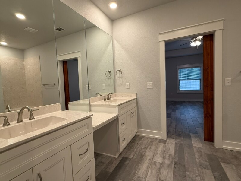 Building Photo - 311 Arroyo Hondo Terrace