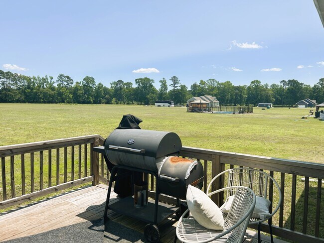 Building Photo - 1133 Little Fork Rd