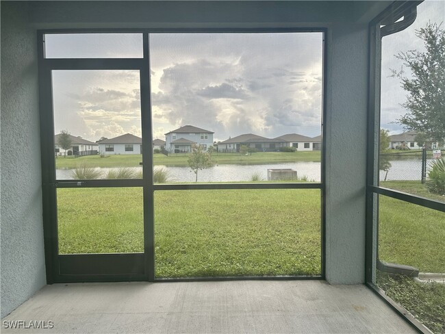 Building Photo - 16037 Beachberry Dr