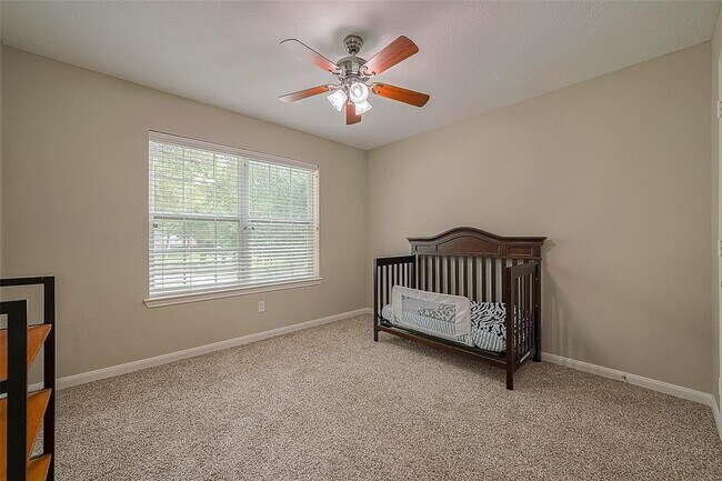 Building Photo - 1618 Savannah Dr