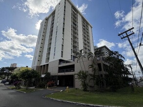 Building Photo - To register for the showing time below, note the 4 digit code: 4679 and click "APPLY NOW."(mobile...