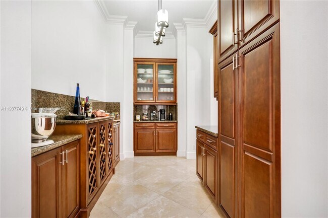 Building Photo - 12008 NW 69th Ct