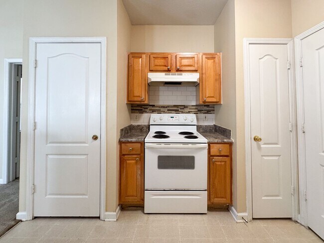 Building Photo - 10561 Villa View Cir