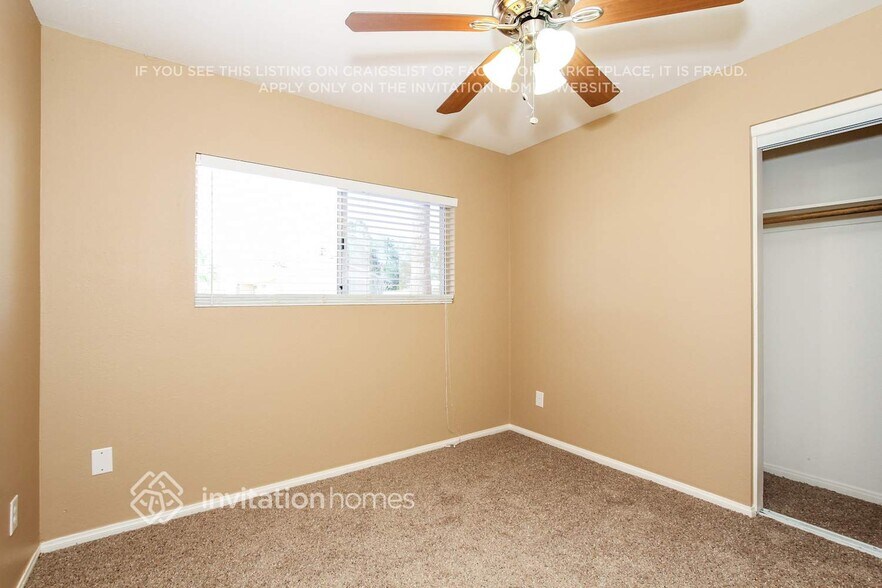 Building Photo - 5041 W Sandra Terrace