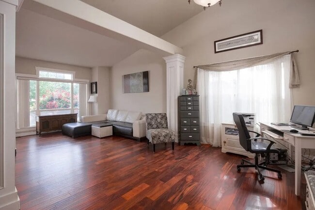 Building Photo - 1636 E Fireside Dr