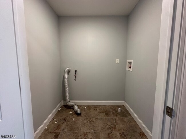 Building Photo - 15 N 6th St