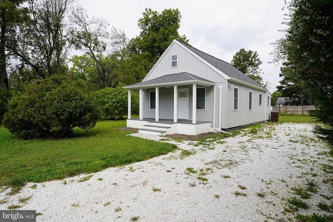 Building Photo - 507 Burton St