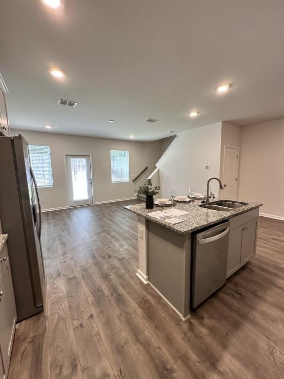 Building Photo - 160 Benelli Dr