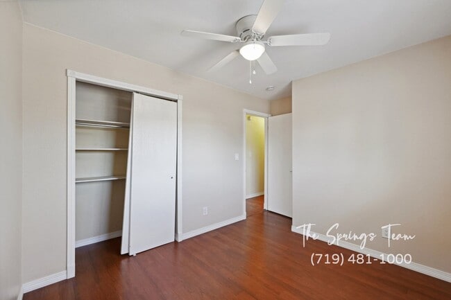 Building Photo - 874 Hoosier Dr