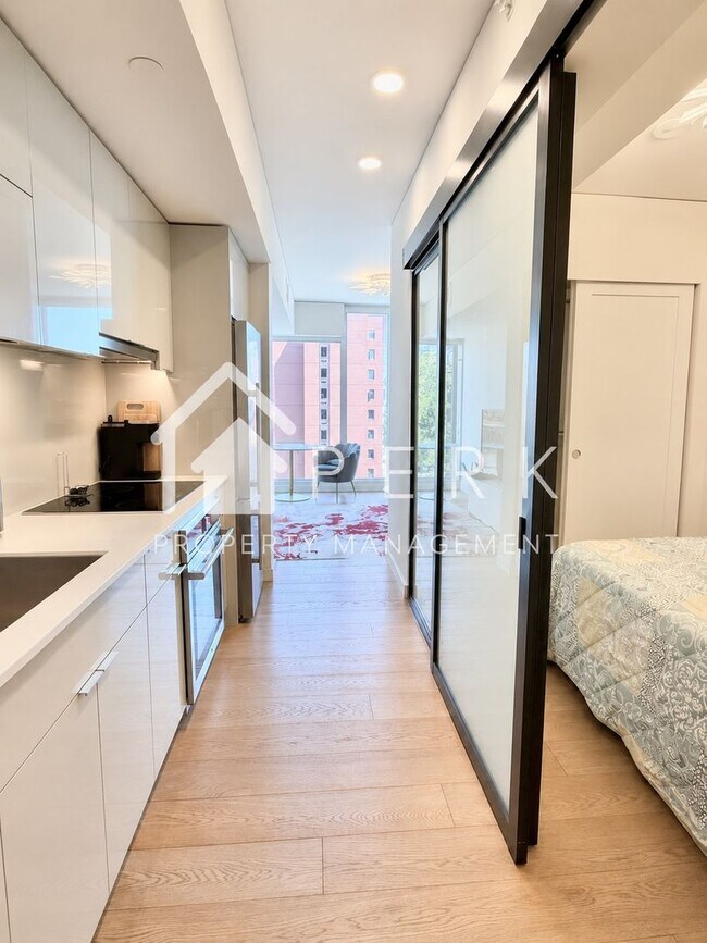 Building Photo - Modern 1 Bed, 1 Bath Condo at Koda