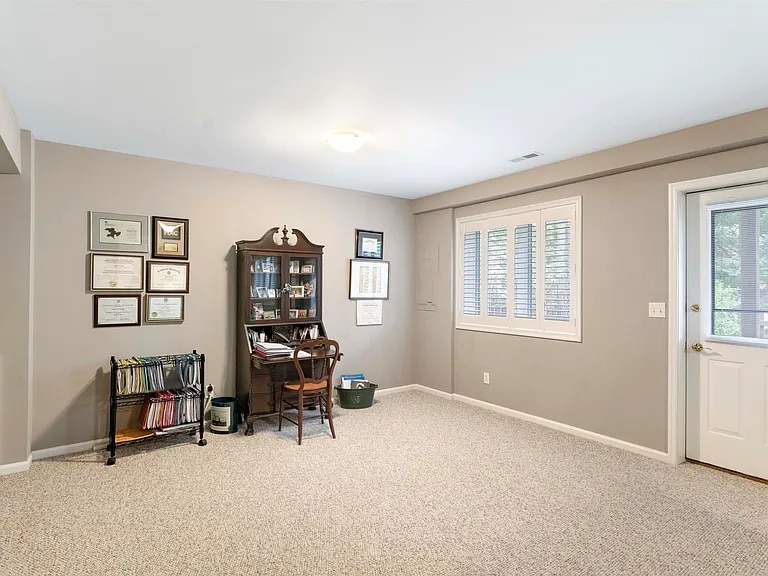 Building Photo - 1303 Branchlands Dr