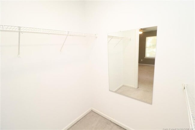 Building Photo - 10941 Pendragon Pl
