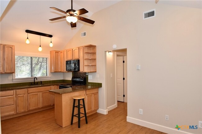 Building Photo - 2301 Lime Kiln Rd