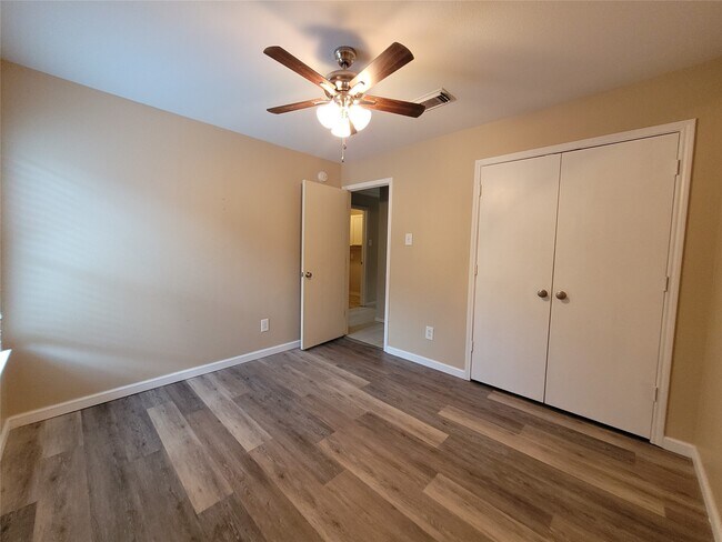 Building Photo - 3401 Wheatstalk Ln
