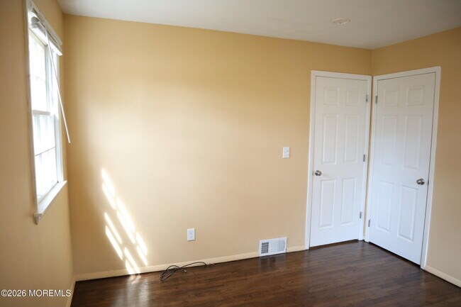 Building Photo - 721 Burnt Tavern Rd