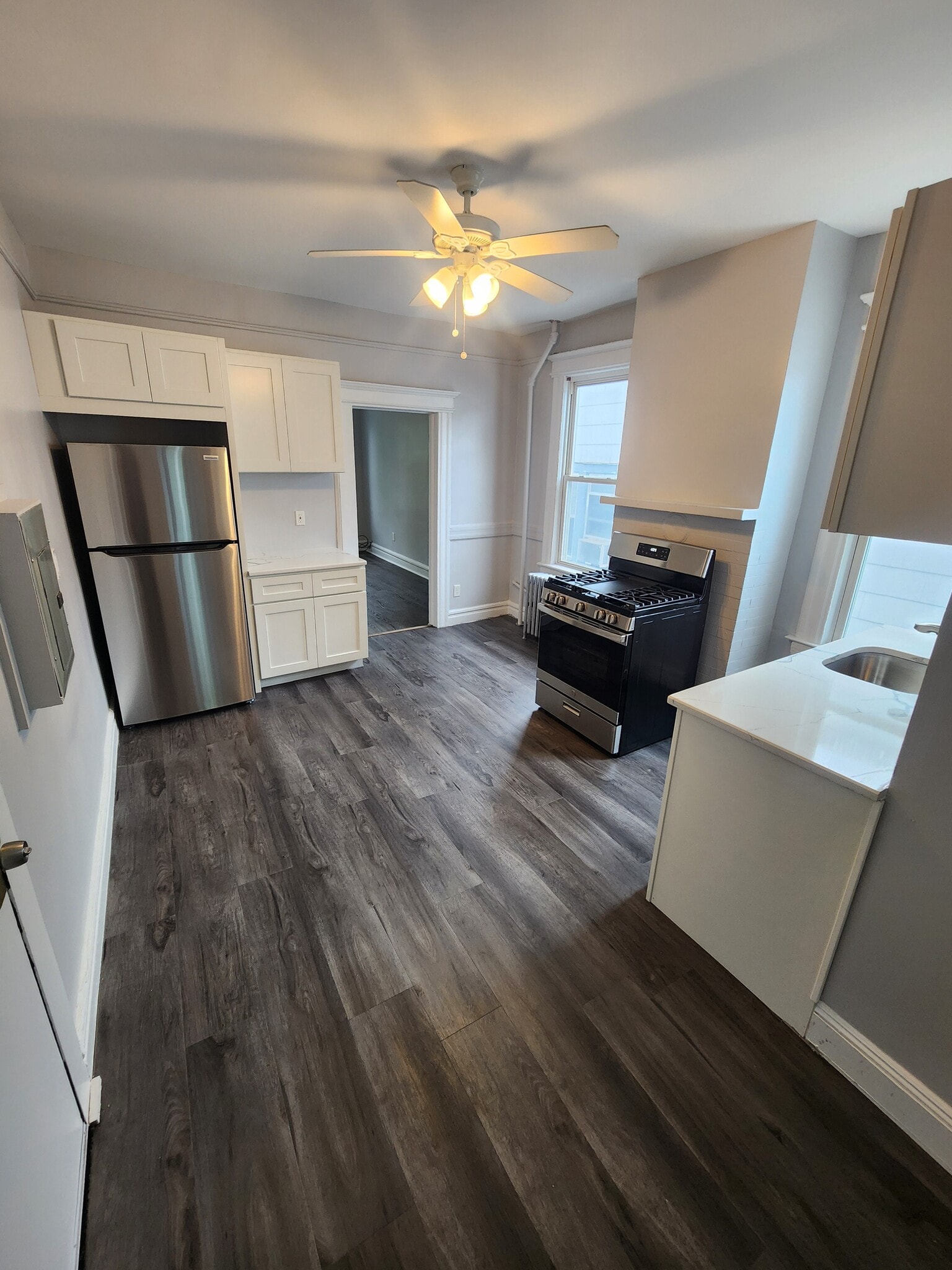 Building Photo - 7 Woodland Ave