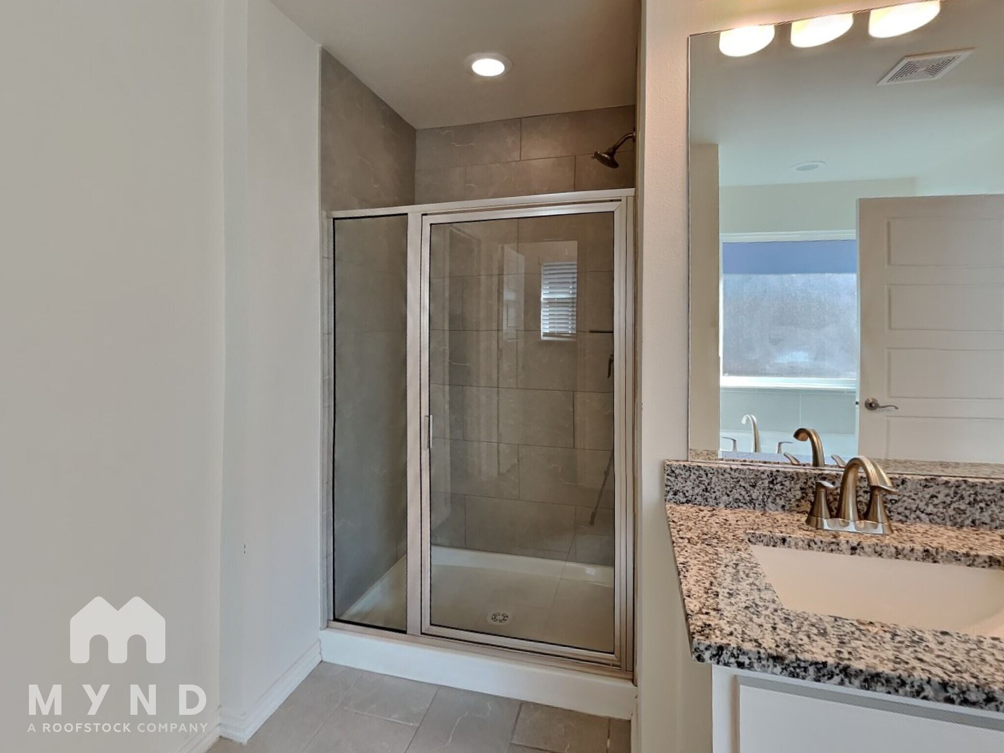 Building Photo - 5807 SW Teppee Ave