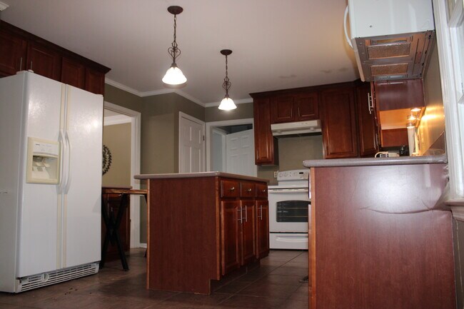 Building Photo - 2164 Westbury Ct SW