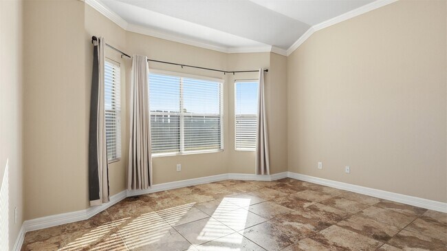 Building Photo - 5514 Fountain Arbor Ln