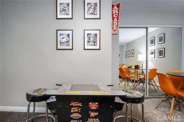 Building Photo - 6886 Hillview Rd