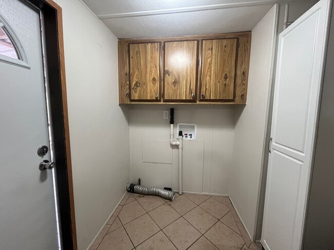 Building Photo - Charming 3-Bedroom, 2-Bath Manufactured Home for Rent in O’Brien