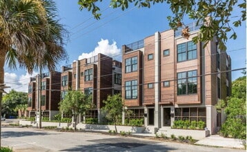Building Photo - 3 BD / 3 BA Newer Row Home for Lease in Ha...