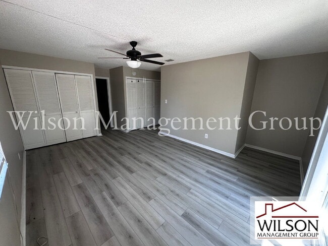 Building Photo - 500 Yellowwood Ct