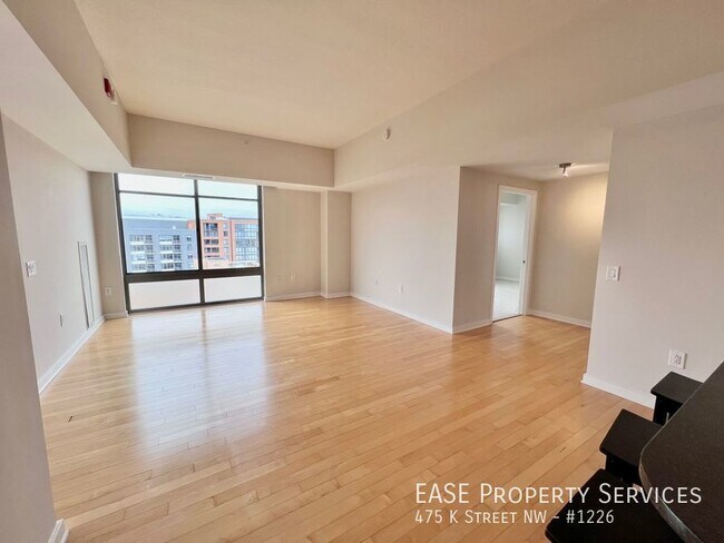 Building Photo - 475 K St NW