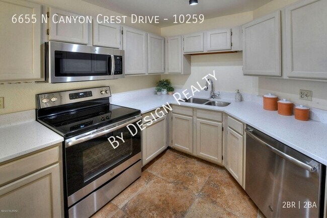 Building Photo - NE Foothills Top floor 2 Bedroom 2 Bath - Enclosed Patio