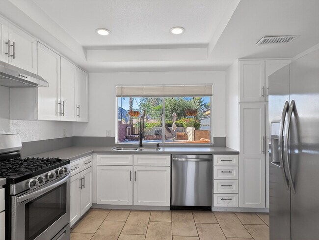 Building Photo - 76946 Kentucky Ave