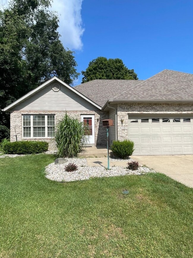 Building Photo - Two Bedroom Condo in Kalamazoo