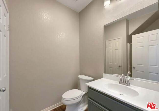 Building Photo - 8823 Mora Ct